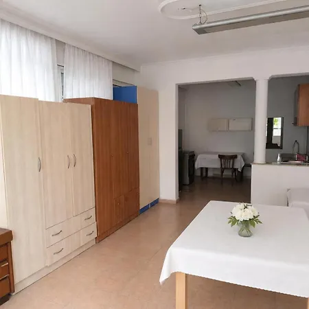 아파트 Cheap'n Cosy